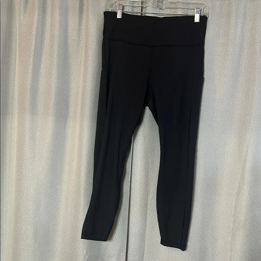 Athleta Ultimate Stash Pocket 7/8 Tight Black Leggings Size Large - Picture 4 of 9
